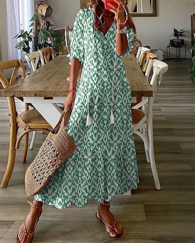 Avery’s | Elegant Lantern Dress