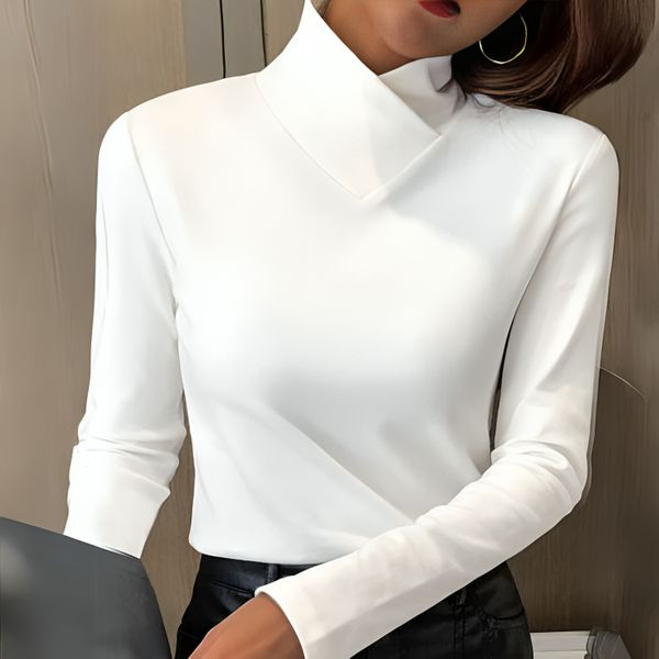 Harper Elise | Elegant Turtleneck