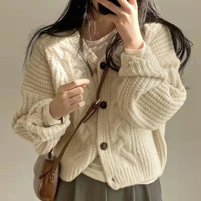 Emma’s Noa | Cozy Cardigan