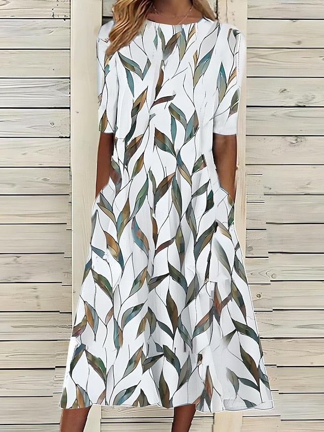 Leah’s | Timeless V-Neck Dress
